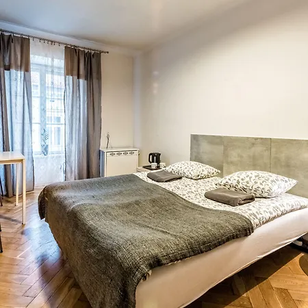 Hostel Flamingo Premium