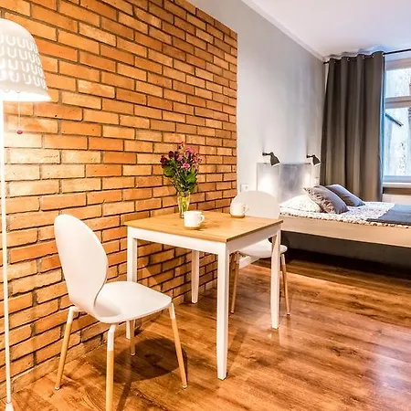 Flamingo Premium Vandrerhjem *
