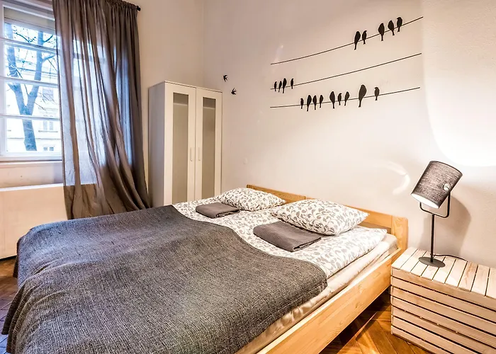 Hostel Flamingo Premium *